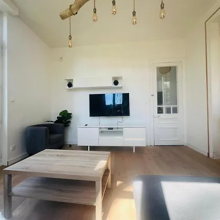 La Madeleine -jacuzzi - 10 Voyageurs