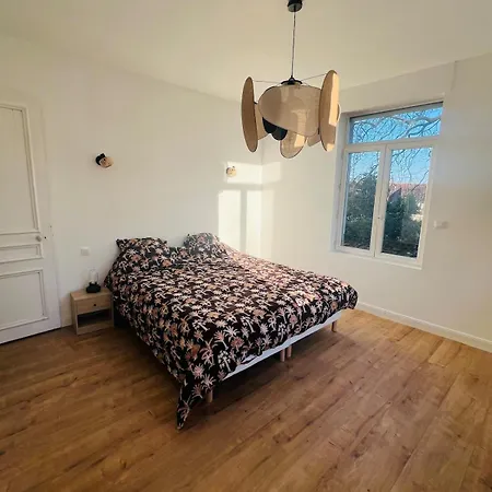 La Madeleine -jacuzzi - 10 Voyageurs Villa Calais