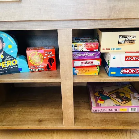 La Madeleine -jacuzzi - 10 Voyageurs 빌라