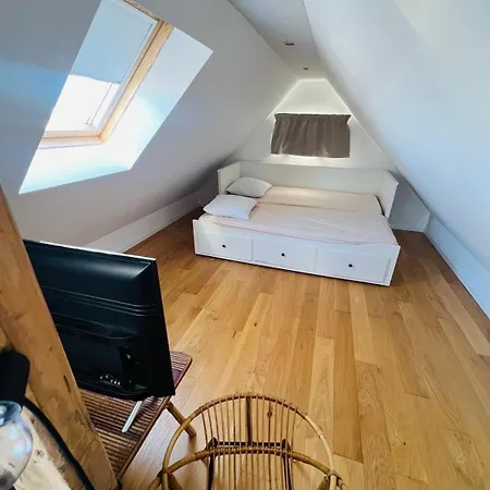 La Madeleine -jacuzzi - 10 Voyageurs 빌라