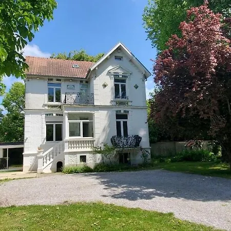 빌라 La Madeleine -jacuzzi - 10 Voyageurs *