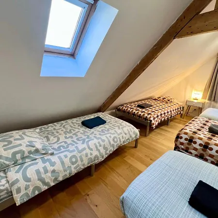 La Madeleine -jacuzzi - 10 Voyageurs Villa