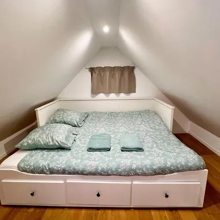 La Madeleine -jacuzzi - 10 Voyageurs Villa